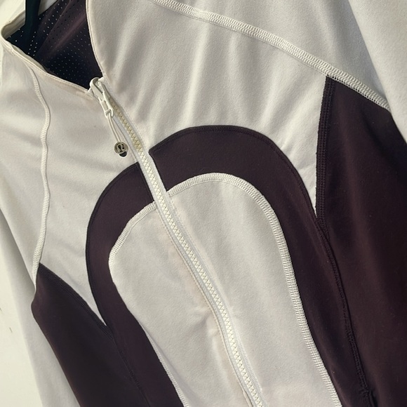 LULULEMON | Burgundy Find Your Bliss Reversible Jacket - sz 4 - Picture 13 of 13